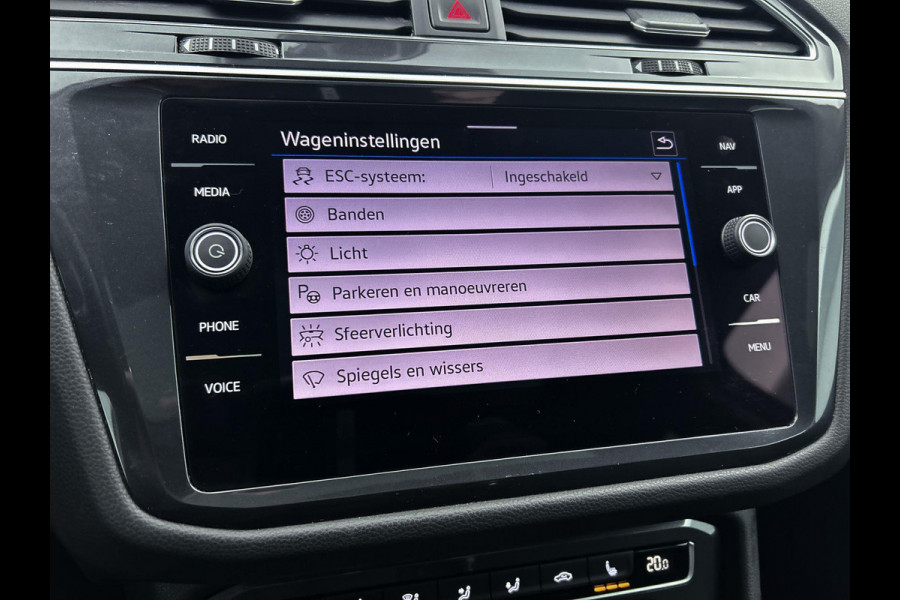 Volkswagen Tiguan Allspace 1.5 TSI Highline | PANO | Massagestoel | Stoelverw | TrekH | Add CC | 1e eig | DealeronderH | NL Auto |