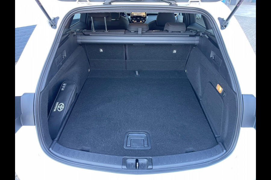 Toyota Corolla Touring Sports 2.0 Hybrid Team D | CarPlay | Camera | ACC | LED | Keyless | DAB+
