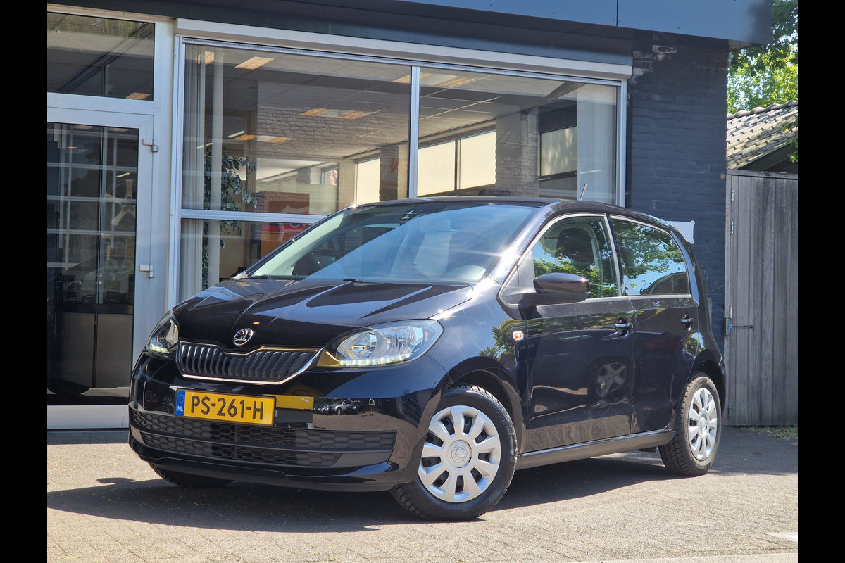 Škoda Citigo 1.0 Greentech Ambition CRUISE / AIRCO / NAP / DAB Škoda Citigo 1.0 Greentech Ambition CRUISE / AIRCO / NAP / DAB