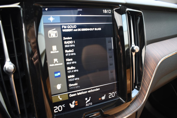 Volvo XC60 T5 250PK AWD Inscription / Navigatie / Cruise Control / Panorama Dak / Leder / LM Velgen /