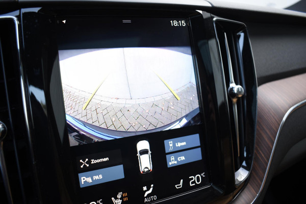 Volvo XC60 T5 250PK AWD Inscription / Navigatie / Cruise Control / Panorama Dak / Leder / LM Velgen /