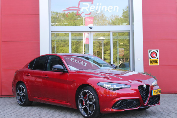 Alfa Romeo Giulia 2.0 T 280PK GME AWD VELOCE | ROSSO ETNA | SPERDIFFERENTIEEL Q4 | HARMAN KARDON BEAUTIFUL SOUND PACK 900W INCLUSIEF LEDEREN DASHBOARD | ALARM SYSTEEM | RIJASSISTENPAKKET | DODEHOEK DETECTIE | ELEKTRISCH BEDIENBARE VOORSTOELEN MET GEHEUGEN FUNCTIE | LEDEREN BEKLEDING | ZWARTE HEMELBEKLEDING | FULL LED MATRIX KOPLAMPEN | NAVIGATIE | APPLE CARPLAY/ANDROID AUTO | PARKEERSENSOREN VOOR EN ACHTER | 19" "5 PETALS " LICHTMETALEN VELGEN | ROOD GESPOTEN REMKLAUWEN | ADAPTIVE CRUISE CONTROL | STOEL VERWARMING | STUUR VERWARMING | | KEYLESS ENTRY/START |