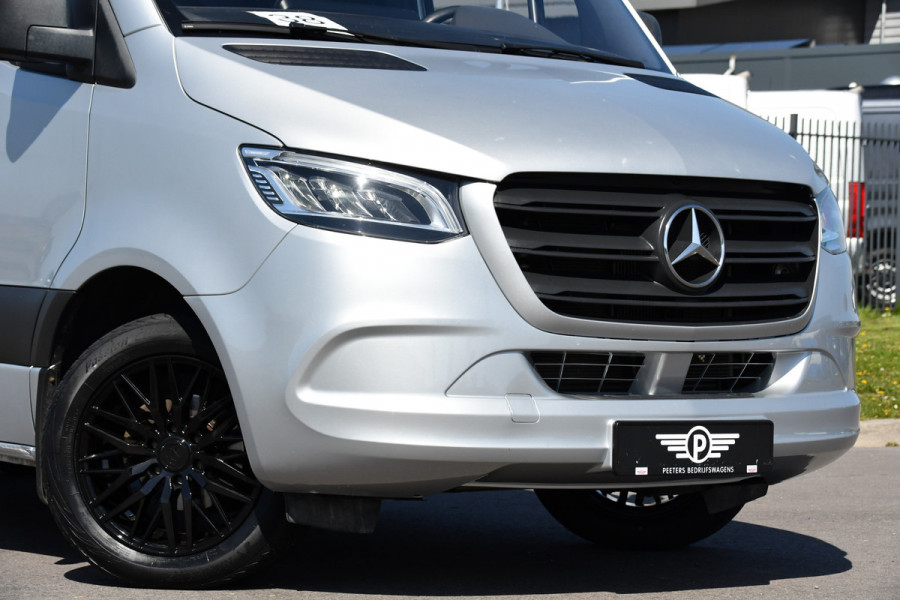 Mercedes-Benz Sprinter V6 319 3.0 CDI L2H2 PB Edition Camera, Cruise, Carplay, Stoelverwarming, Multimedia, LED, Automaat, Standkache, UNIEK!