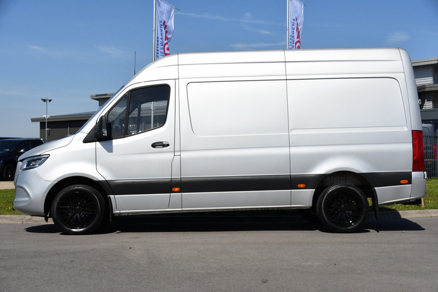 Mercedes-Benz Sprinter V6 319 3.0 CDI L2H2 PB Edition Camera, Cruise, Carplay, Stoelverwarming, Multimedia, LED, Automaat, Standkache, UNIEK!