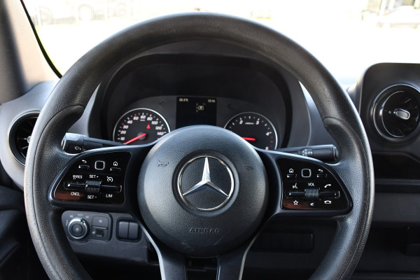 Mercedes-Benz Sprinter V6 319 3.0 CDI L2H2 PB Edition Camera, Cruise, Carplay, Stoelverwarming, Multimedia, LED, Automaat, Standkache, UNIEK!
