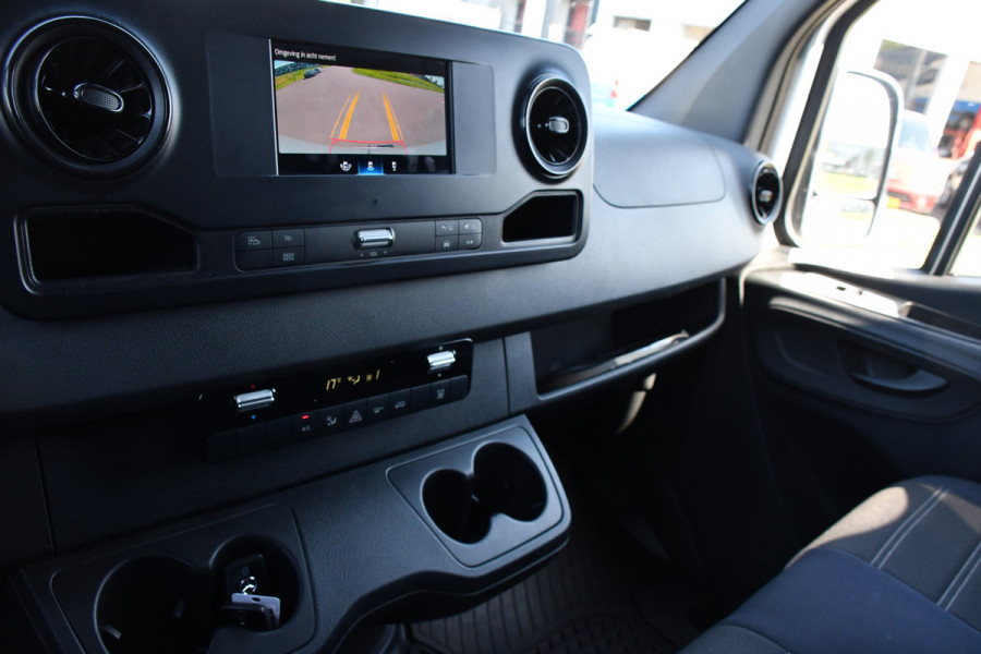 Mercedes-Benz Sprinter V6 319 3.0 CDI L2H2 PB Edition Camera, Cruise, Carplay, Stoelverwarming, Multimedia, LED, Automaat, Standkache, UNIEK!