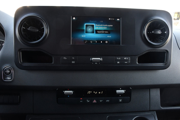 Mercedes-Benz Sprinter V6 319 3.0 CDI L2H2 PB Edition Camera, Cruise, Carplay, Stoelverwarming, Multimedia, LED, Automaat, Standkache, UNIEK!