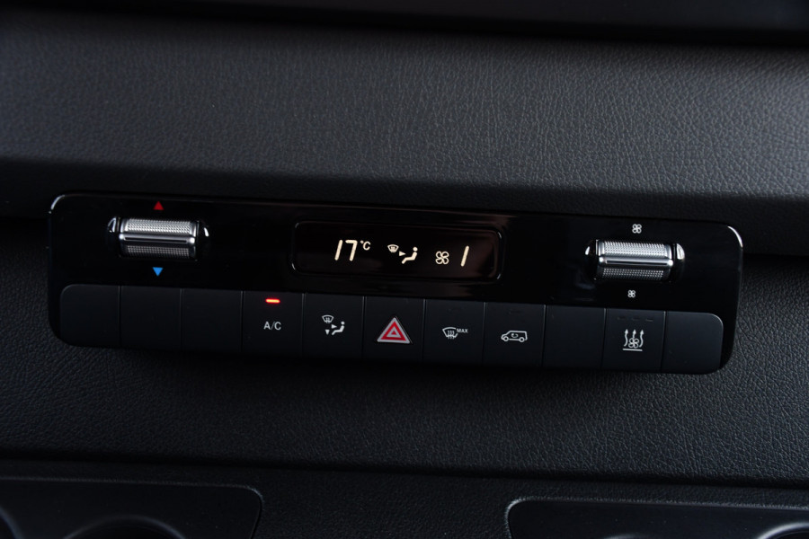 Mercedes-Benz Sprinter V6 319 3.0 CDI L2H2 PB Edition Camera, Cruise, Carplay, Stoelverwarming, Multimedia, LED, Automaat, Standkache, UNIEK!