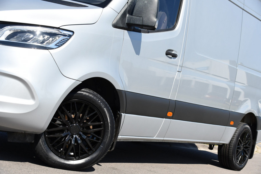 Mercedes-Benz Sprinter V6 319 3.0 CDI L2H2 PB Edition Camera, Cruise, Carplay, Stoelverwarming, Multimedia, LED, Automaat, Standkache, UNIEK!