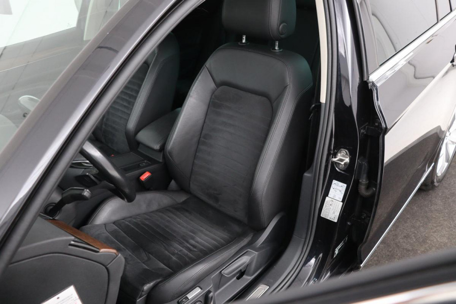 Volkswagen Passat 1.4 TSI TSI Highline | Stoelverwarming | Carplay | Trekhaak| Leder/Alcantara | Full LED | Navigatie | Adaptive cruise | Climate control