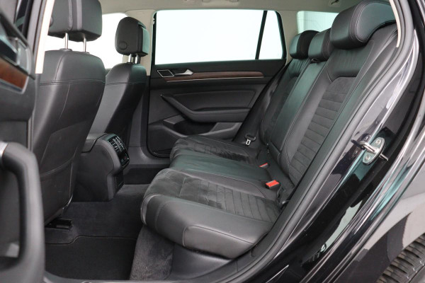 Volkswagen Passat 1.4 TSI TSI Highline | Stoelverwarming | Carplay | Trekhaak| Leder/Alcantara | Full LED | Navigatie | Adaptive cruise | Climate control