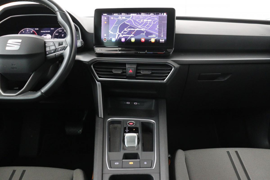 Seat Leon 1.5 eTSI Style Launch Edition | Trekhaak | Carplay | Adaptive cruise | Carplay | Navigatie | Park Assist | Climate control