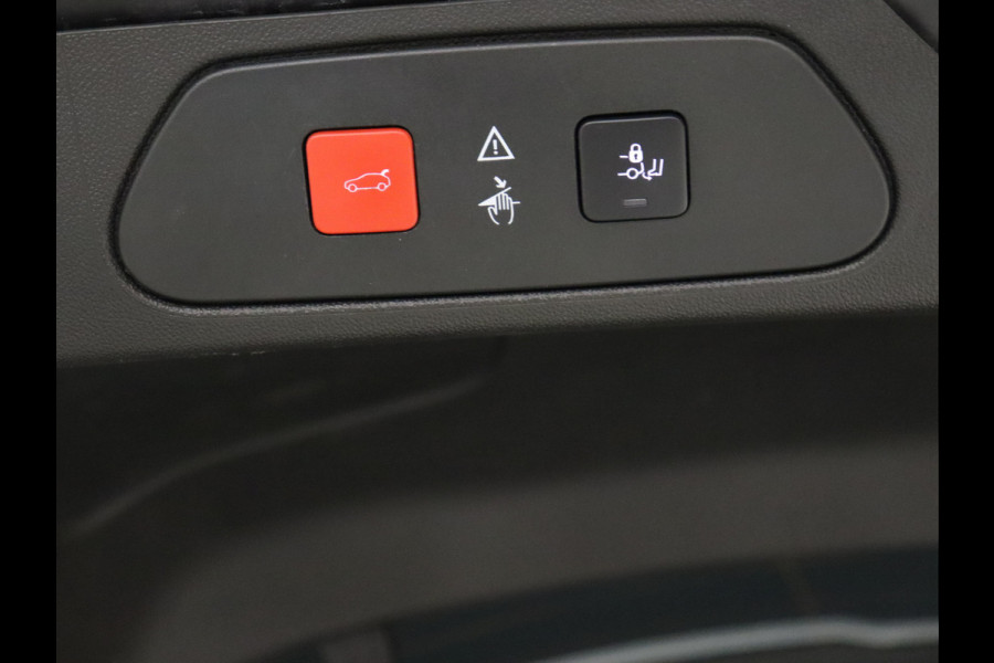 Opel Grandland X 1.2 Turbo Innovation [PANORAMADAK, APPLE CARPLAY, ANDROID, VOL LEDER, CAMERA, MEM. SEATS, STUURVERW, STOELVERW V+A, STOELVENTILATIE, NIEUWSTAAT]