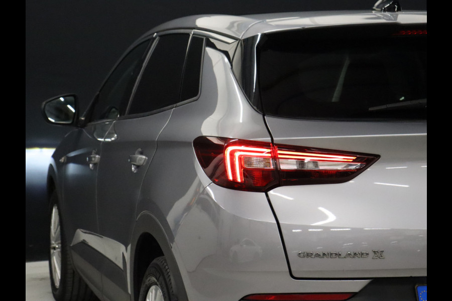 Opel Grandland X 1.2 Turbo Innovation [PANORAMADAK, APPLE CARPLAY, ANDROID, VOL LEDER, CAMERA, MEM. SEATS, STUURVERW, STOELVERW V+A, STOELVENTILATIE, NIEUWSTAAT]