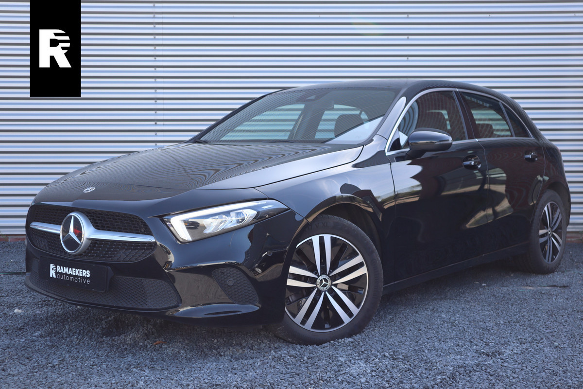 Mercedes-Benz A-Klasse 250 e Luxury Sfeer verlichting / Widescreen / Camera / Carplay / Mercedes-Benz A-Klasse 250 e Luxury Sfeer verlichting / Widescreen / Camera / Carplay /