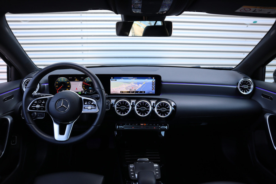 Mercedes-Benz A-Klasse 250 e Luxury Sfeer verlichting / Widescreen / Camera / Carplay /