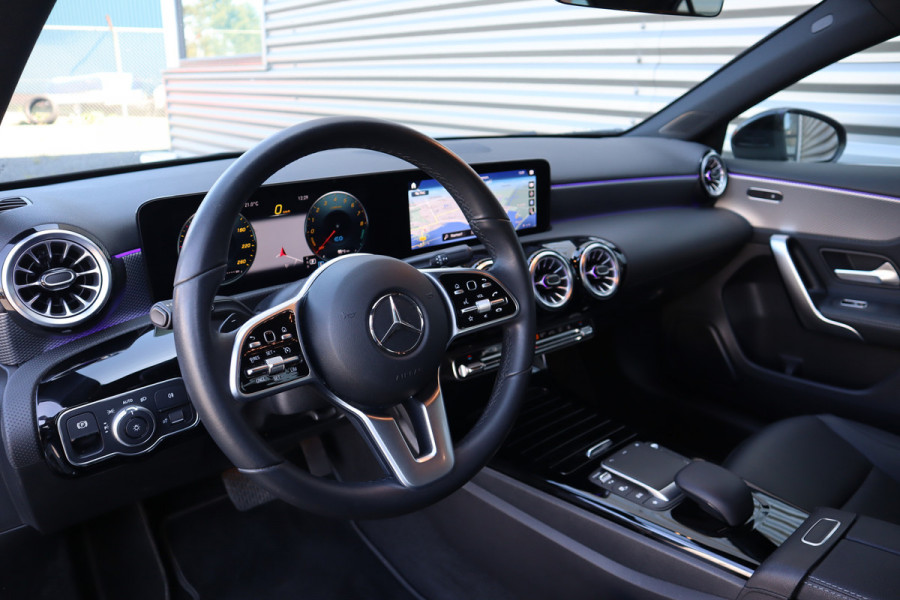 Mercedes-Benz A-Klasse 250 e Luxury Sfeer verlichting / Widescreen / Camera / Carplay /