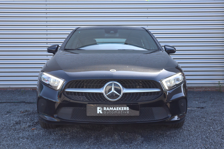 Mercedes-Benz A-Klasse 250 e Luxury Sfeer verlichting / Widescreen / Camera / Carplay /