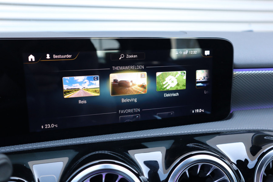Mercedes-Benz A-Klasse 250 e Luxury Sfeer verlichting / Widescreen / Camera / Carplay /