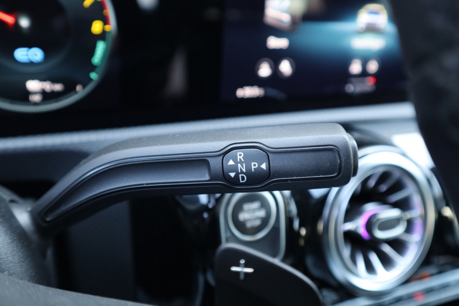 Mercedes-Benz A-Klasse 250 e Luxury Sfeer verlichting / Widescreen / Camera / Carplay /