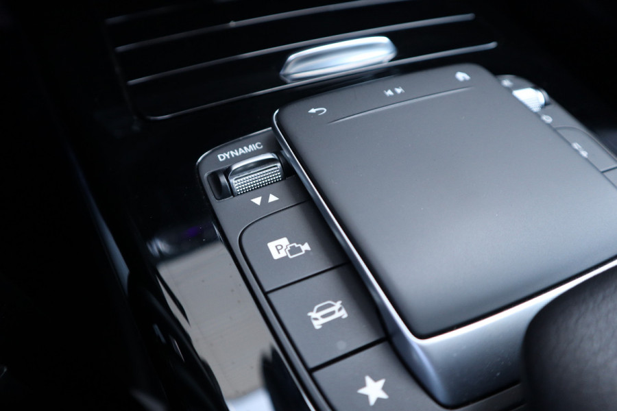 Mercedes-Benz A-Klasse 250 e Luxury Sfeer verlichting / Widescreen / Camera / Carplay /