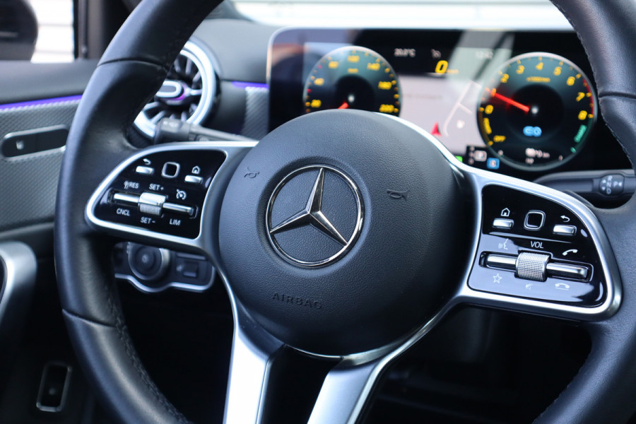 Mercedes-Benz A-Klasse 250 e Luxury Sfeer verlichting / Widescreen / Camera / Carplay /