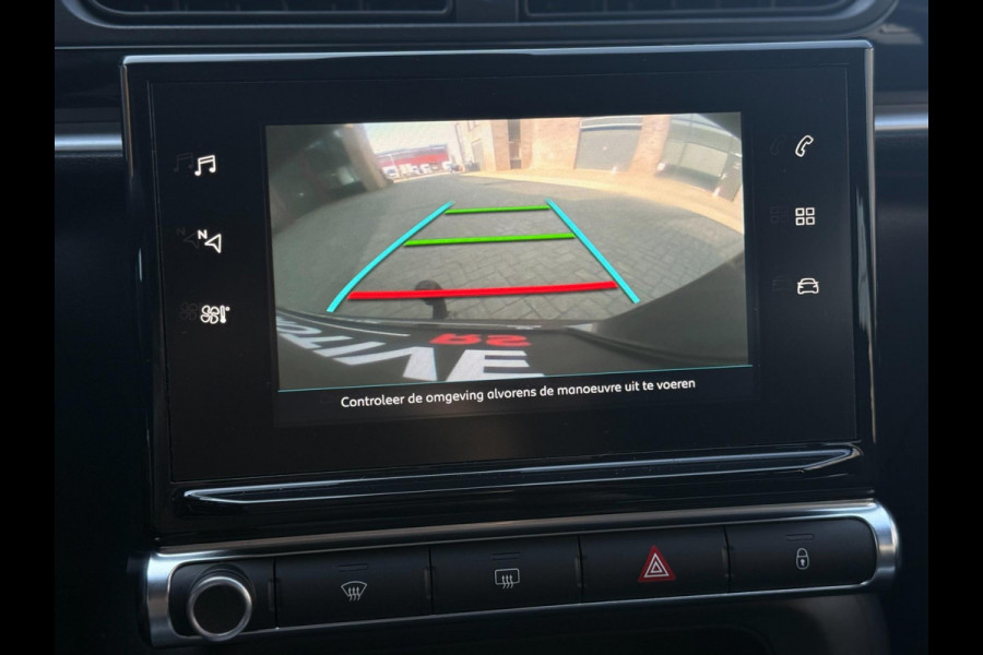 Citroën C3 S&S Shine 2017 | Navi | Climate Control | Trekhaak | Achteruitrijcamera | Apple CarPlay