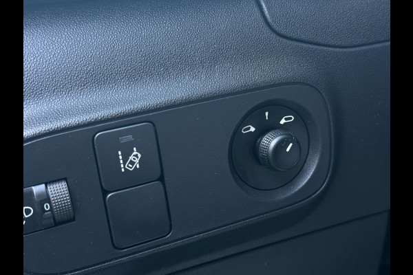 Citroën C3 S&S Shine 2017 | Navi | Climate Control | Trekhaak | Achteruitrijcamera | Apple CarPlay
