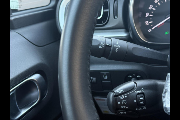 Citroën C3 S&S Shine 2017 | Navi | Climate Control | Trekhaak | Achteruitrijcamera | Apple CarPlay