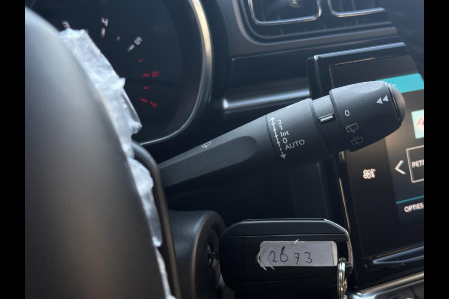 Citroën C3 S&S Shine 2017 | Navi | Climate Control | Trekhaak | Achteruitrijcamera | Apple CarPlay