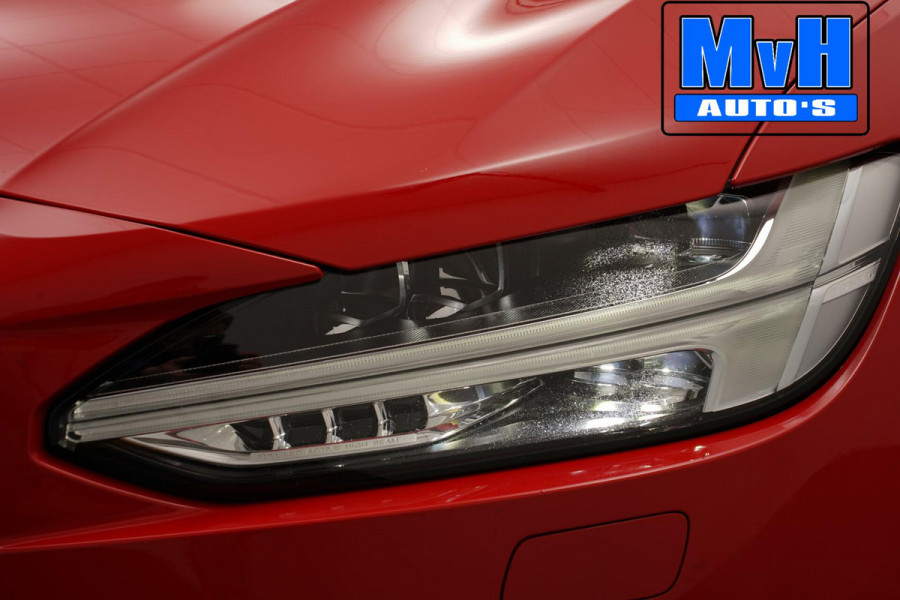 Volvo V90 2.0 D3 R-Design|PANO|TREKH|ORG.NL|CARPLAY|LED|ACC