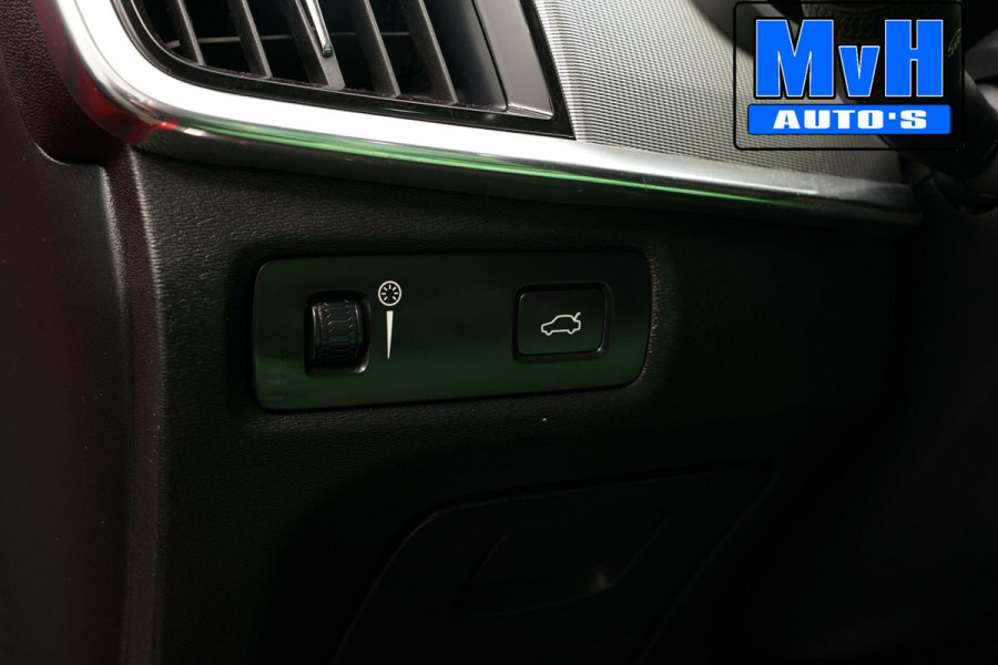 Volvo V90 2.0 D3 R-Design|PANO|TREKH|ORG.NL|CARPLAY|LED|ACC