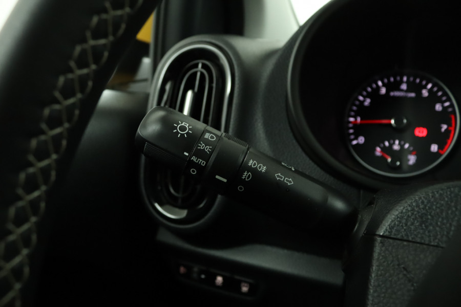 Kia Picanto 1.0 DPi DynamicPlusLine - Navigatie - Cruise Control - Climate Control - Lichtmetalen Velgen - Apple/Android Carplay - Fabrieksgarantie Tot 2031