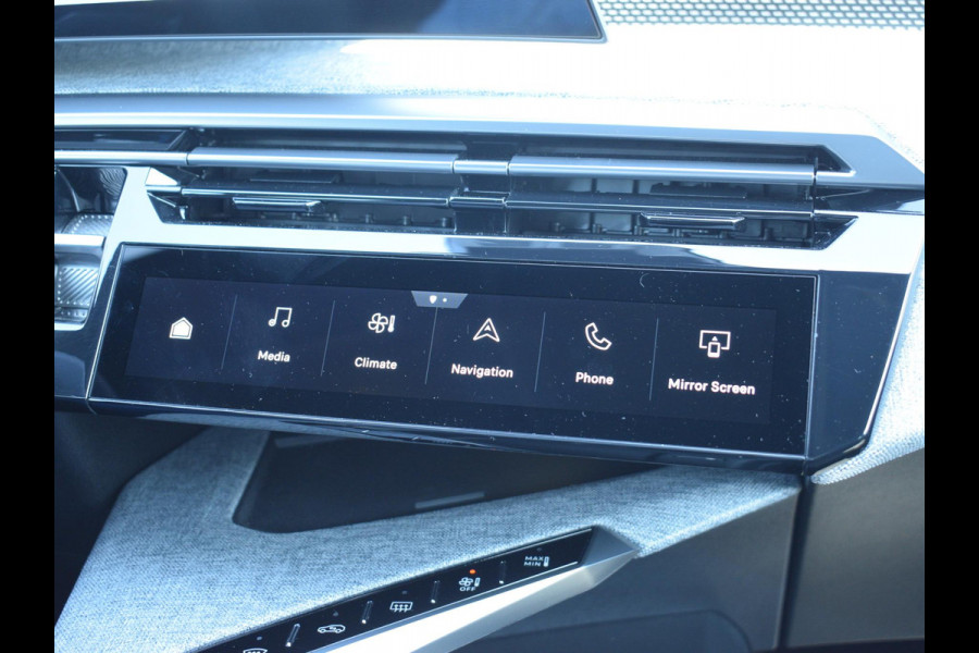 Peugeot 3008 1.2 Hybrid 136 GT NAVIGATIE | CARPLAY | ACHTERUITRIJCAMERA MET SENSOREN | NIEUW MODEL