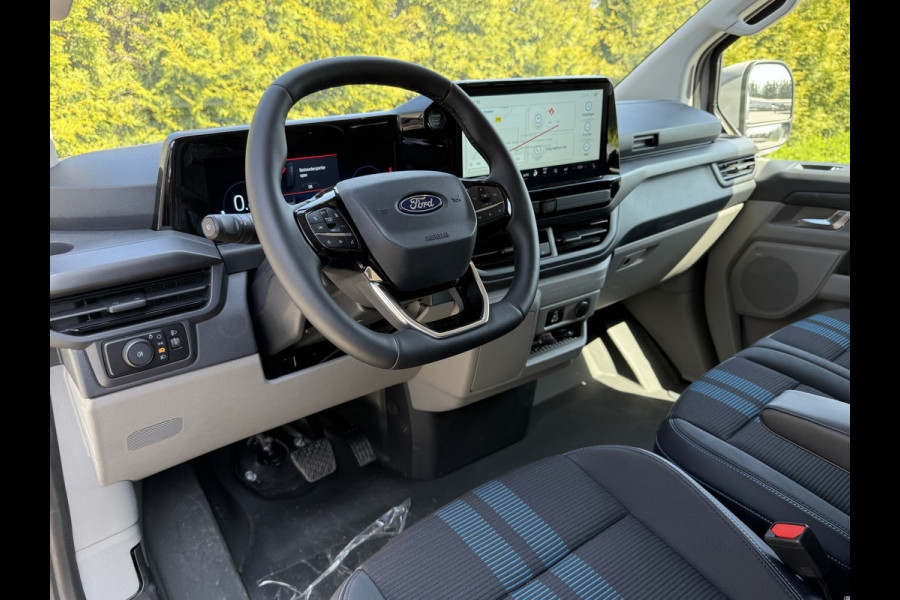 Ford Transit Custom 2.0 TDCI 170 PK AUTOMAAT / L2H1 / Limited Sport / 6 PERS DUBBEL CABINE / 2x SCHUIFDEUR / CAMERA / 6 PERSOONS