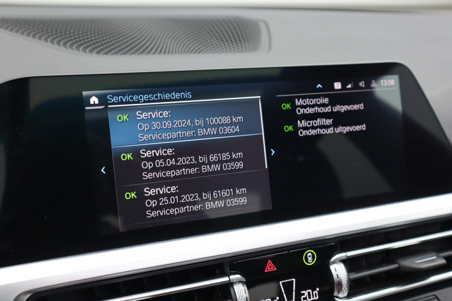 BMW 3-serie 330e High Executive M-Sport Pano / Adaptieve cruise / Laser / Elec stoelen / Trekhaak / Dode hoek /