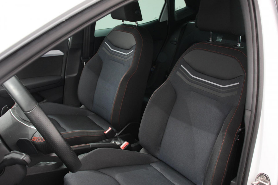 Seat Ibiza 1.0 TSI 110 pk Automaat FR Navigatie Apple Carplay/Android Auto Adaptive Cruise Control Stoelverwarming Full LED Parkeersensoren Camera Virtual Cockpit Keyless Go