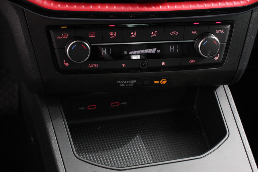 Seat Ibiza 1.0 TSI 110 pk Automaat FR Navigatie Apple Carplay/Android Auto Adaptive Cruise Control Stoelverwarming Full LED Parkeersensoren Camera Virtual Cockpit Keyless Go
