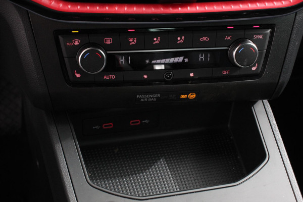 Seat Ibiza 1.0 TSI 110 pk Automaat FR Navigatie Apple Carplay/Android Auto Adaptive Cruise Control Stoelverwarming Full LED Parkeersensoren Camera Virtual Cockpit Keyless Go