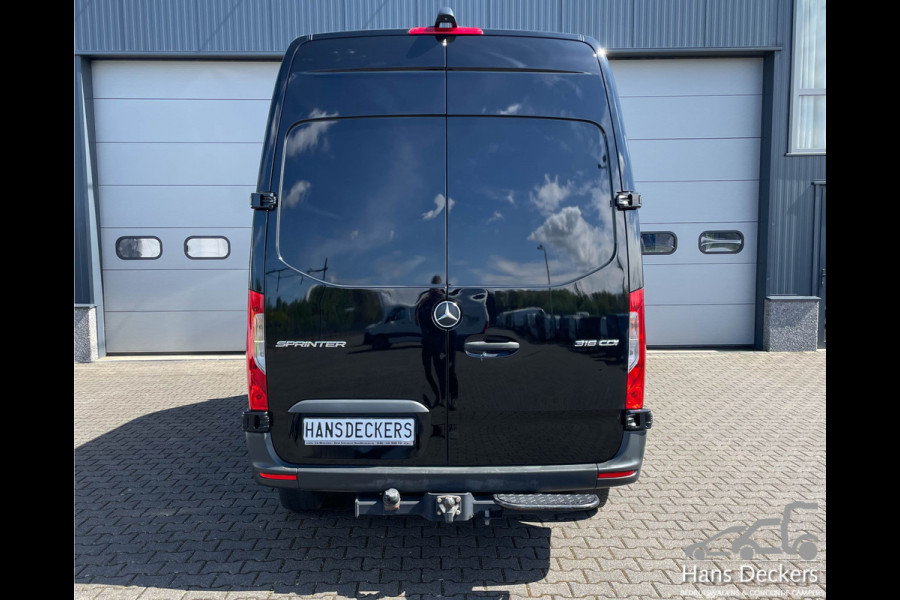 Mercedes-Benz Sprinter 316 L2H2 Zwart MBUX Trekhaak 3500kg 163pk Airco BPM Vrij