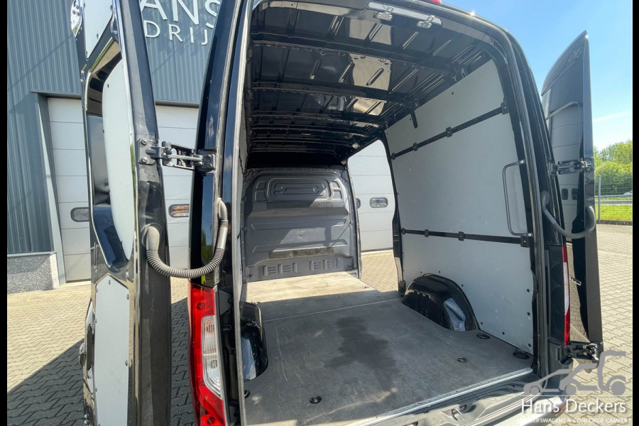 Mercedes-Benz Sprinter 316 L2H2 Zwart MBUX Trekhaak 3500kg 163pk Airco BPM Vrij