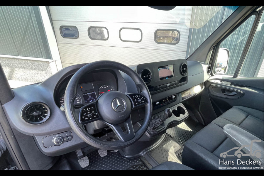 Mercedes-Benz Sprinter 316 L2H2 Zwart MBUX Trekhaak 3500kg 163pk Airco BPM Vrij