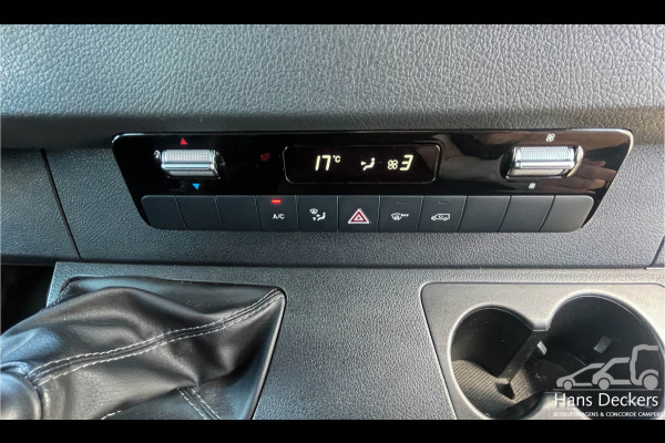 Mercedes-Benz Sprinter 316 L2H2 Zwart MBUX Trekhaak 3500kg 163pk Airco BPM Vrij