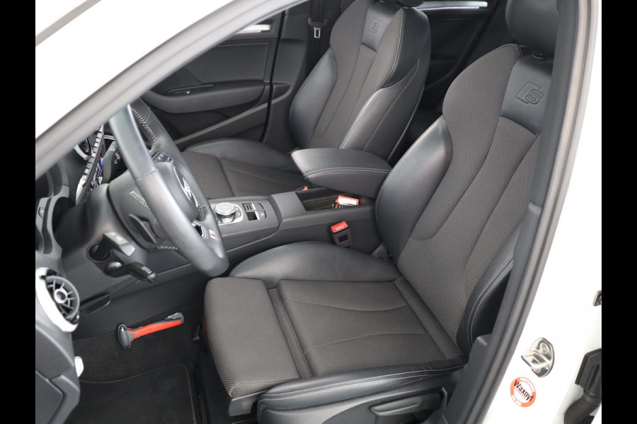 Audi A3 Limousine 35 TFSI CoD Advance Sport 1.5tsi/150pk AUT| Pano-dak| LED| 18'LM-velgen