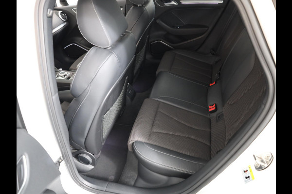 Audi A3 Limousine 35 TFSI CoD Advance Sport 1.5tsi/150pk AUT| Pano-dak| LED| 18'LM-velgen