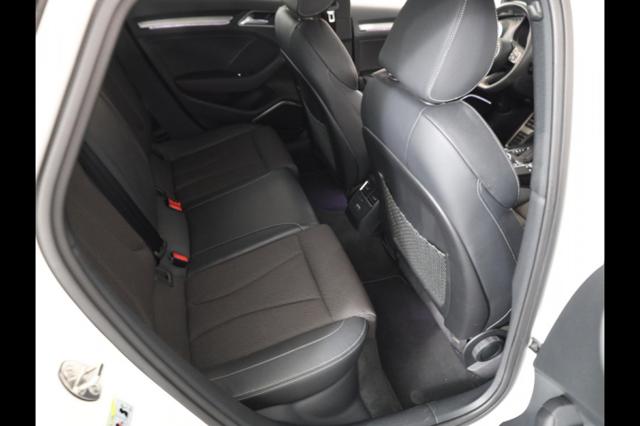 Audi A3 Limousine 35 TFSI CoD Advance Sport 1.5tsi/150pk AUT| Pano-dak| LED| 18'LM-velgen