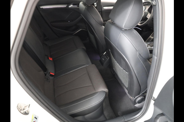 Audi A3 Limousine 35 TFSI CoD Advance Sport 1.5tsi/150pk AUT| Pano-dak| LED| 18'LM-velgen