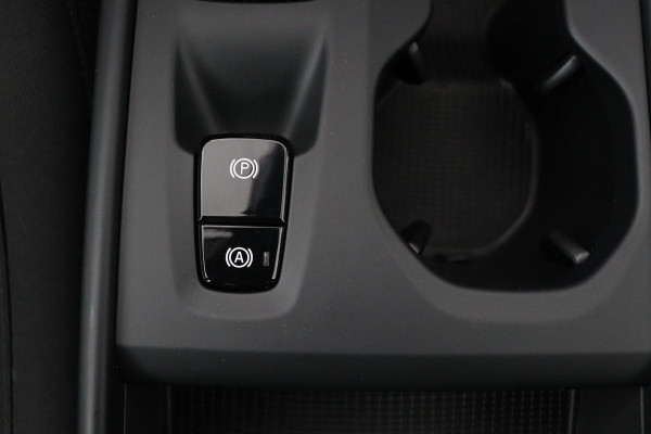 Volvo XC40 1.5 T4 Recharge R Design | Panoramadak | Trekhaak | 360 camera | Stoel & stuurverwarming | Harman/Kardon | Adaptive cruise | Carplay