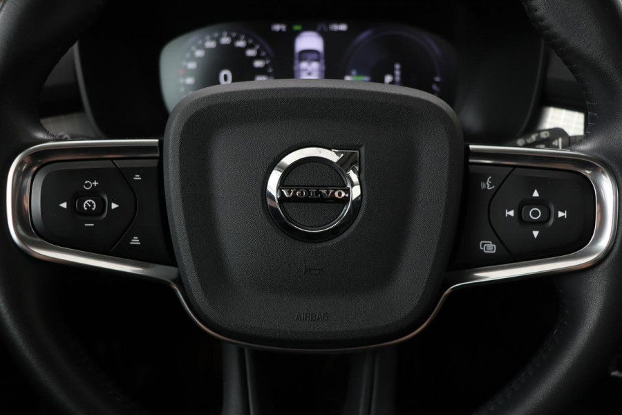 Volvo XC40 1.5 T4 Recharge R Design | Panoramadak | Trekhaak | 360 camera | Stoel & stuurverwarming | Harman/Kardon | Adaptive cruise | Carplay