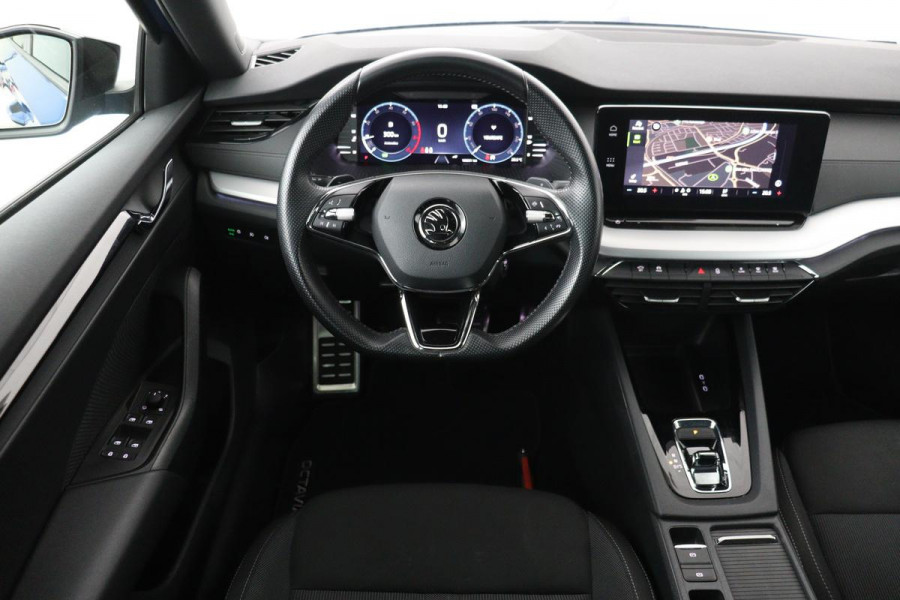 Škoda Octavia 1.0 e-TSI Sport | Carplay | Full LED | Navigatie | Sfeerverlichting | DAB | Sportstoelen | Climate control | Parkeerhulp